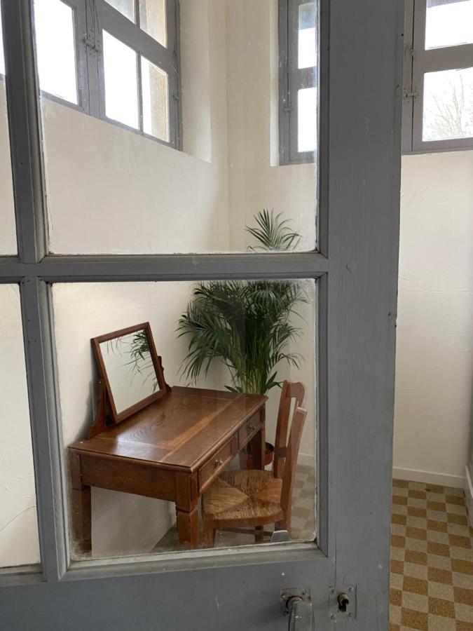 Demeure De Kergoguen Bed & Breakfast Plougonver Luaran gambar