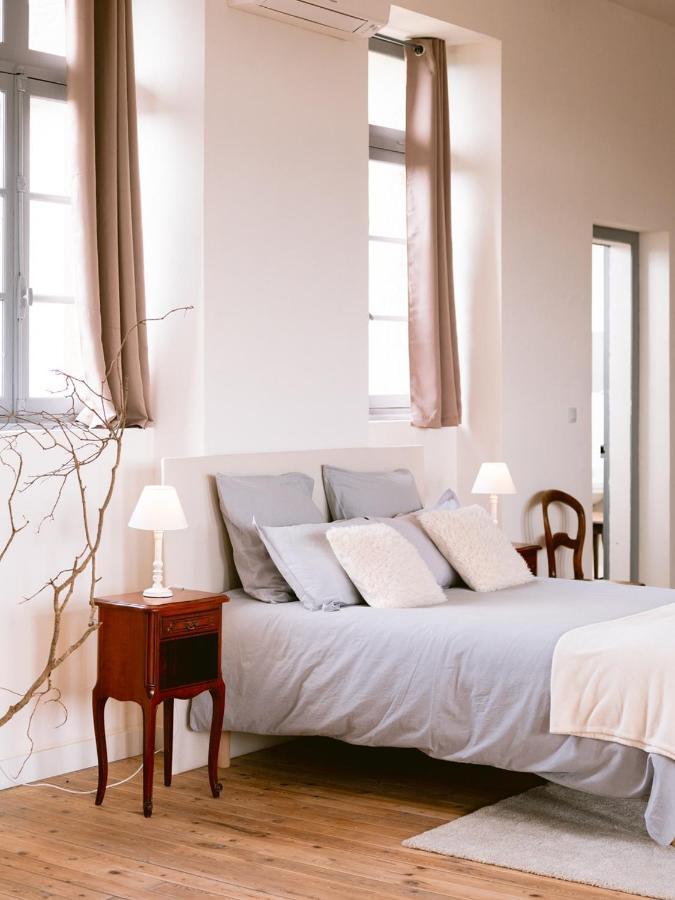 Demeure De Kergoguen Bed & Breakfast Plougonver Luaran gambar